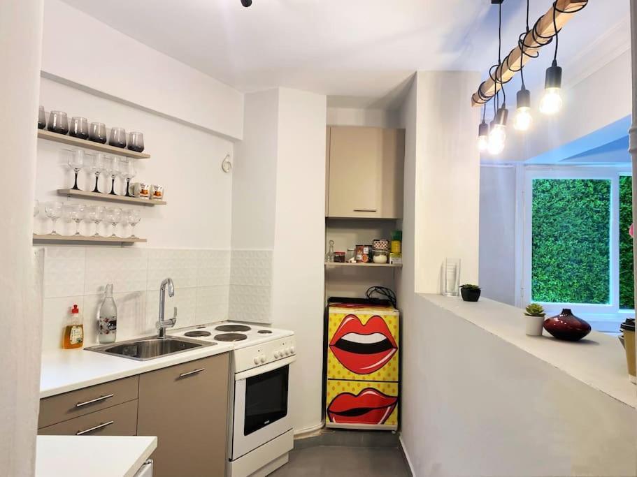 Brand New Modern Street-Style Studio /City Center Athene Buitenkant foto